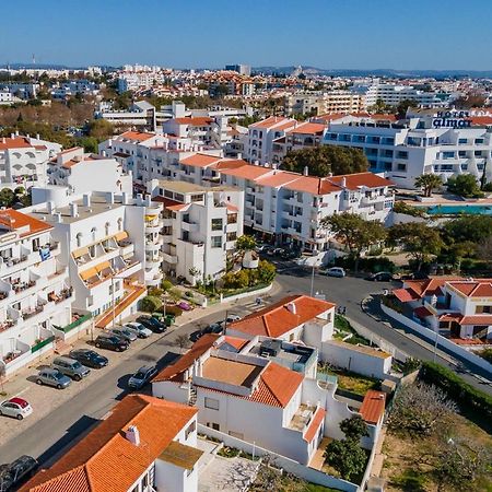 Typical T2 In Albufeira W/ Balcony By Lovelystay Exterior photo